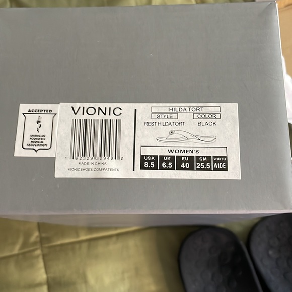 Vionic sandles - Picture 4 of 4